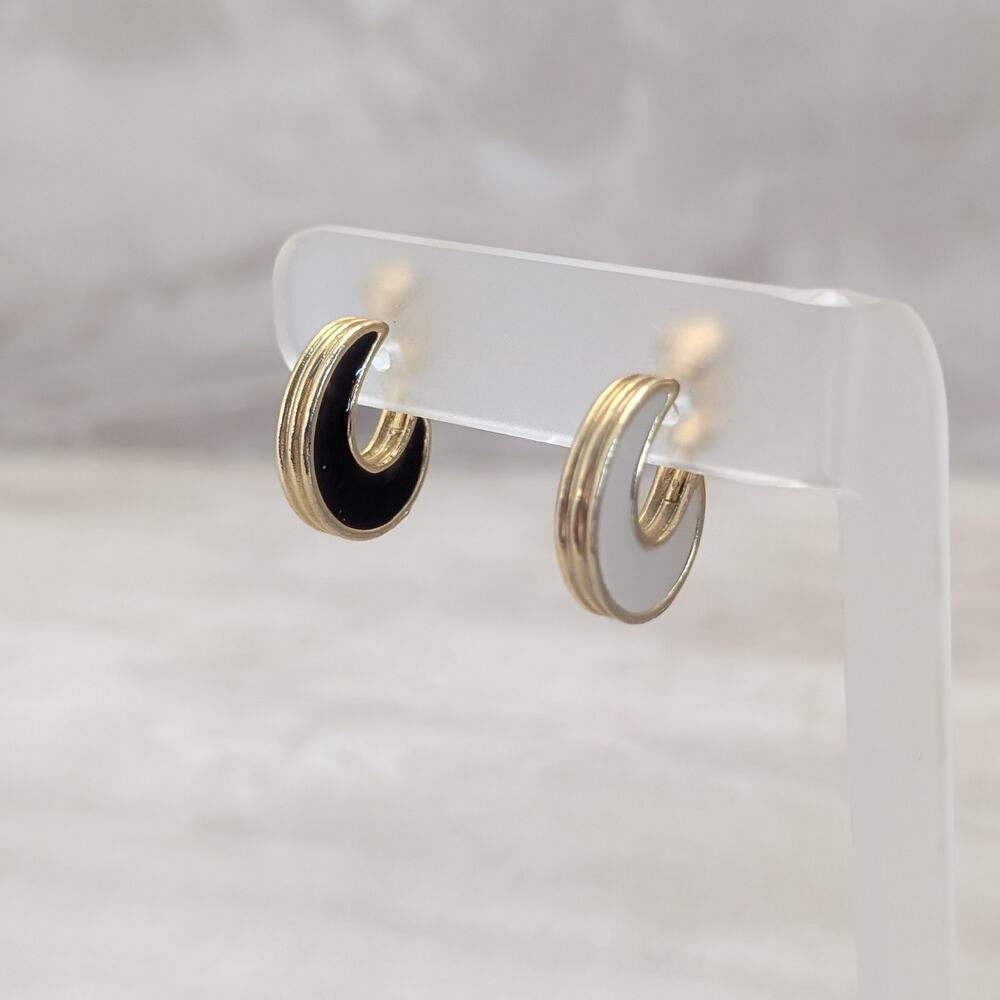 Vintage Avon Clip On Earrings Brown, Cream, Gold Tone - Fair Condition